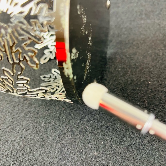 Bath & Body Works BBW 3-Wick Jar Metal Candle Holder Sleeve - Snowflakes - Picture 6 of 13